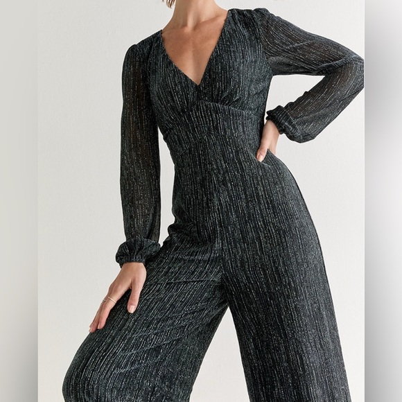 NWT Morgan shimmer knit jumpsuit from Francesca’s, size M - Picture 3 of 10